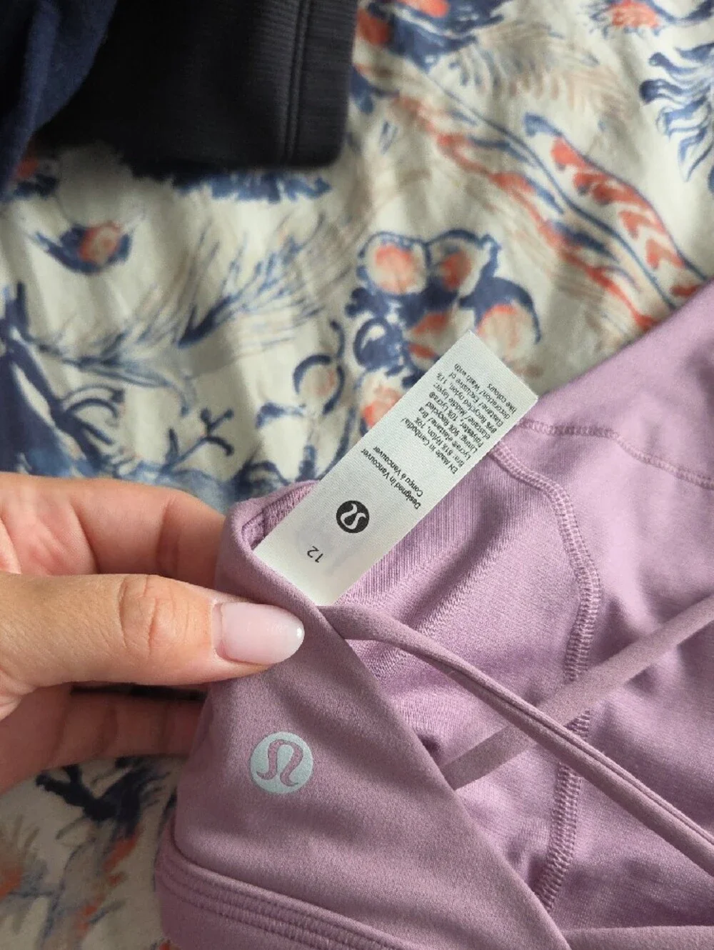 Lululemon Nulu Strappy Scoop Neck Bra 12
